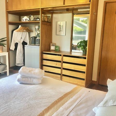 Lovely Budget Vegan Homestay Launceston Exterior foto